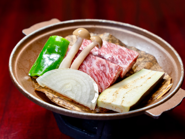 仙台黒毛和牛朴葉焼き
